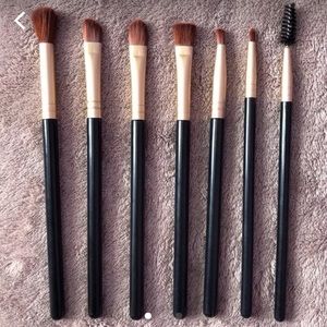 EYE BRUSH SET